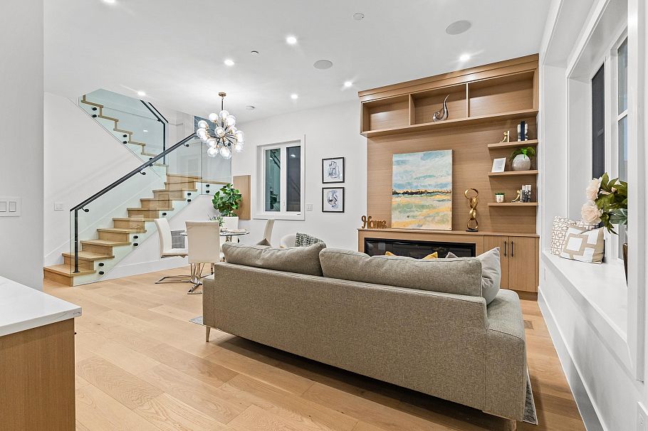 1 1166 E 11th Avenue Vancouver, BC - 15