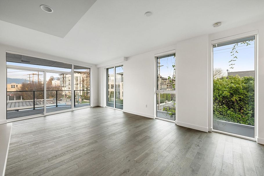 302 2888 Arbutus Street Vancouver, BC - 3