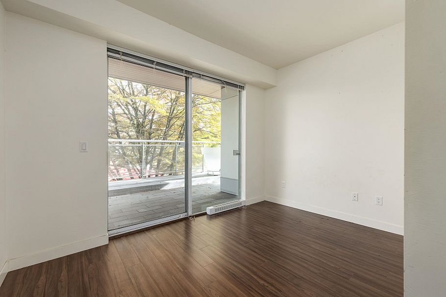 218 3333 Main Street Vancouver, BC - 6