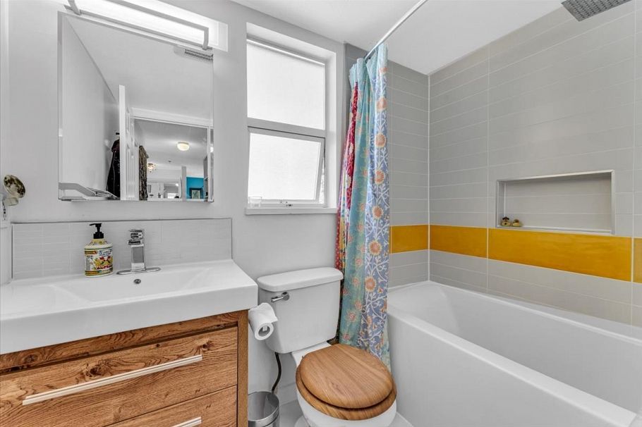 303 966 W 14th Avenue Vancouver, BC - 14