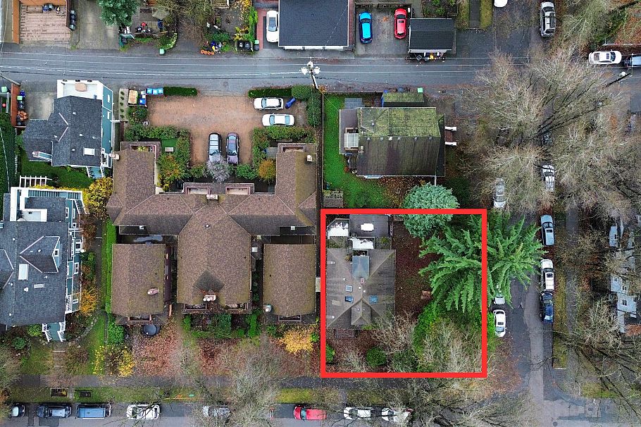 174 W 11th Avenue Vancouver, BC - 1