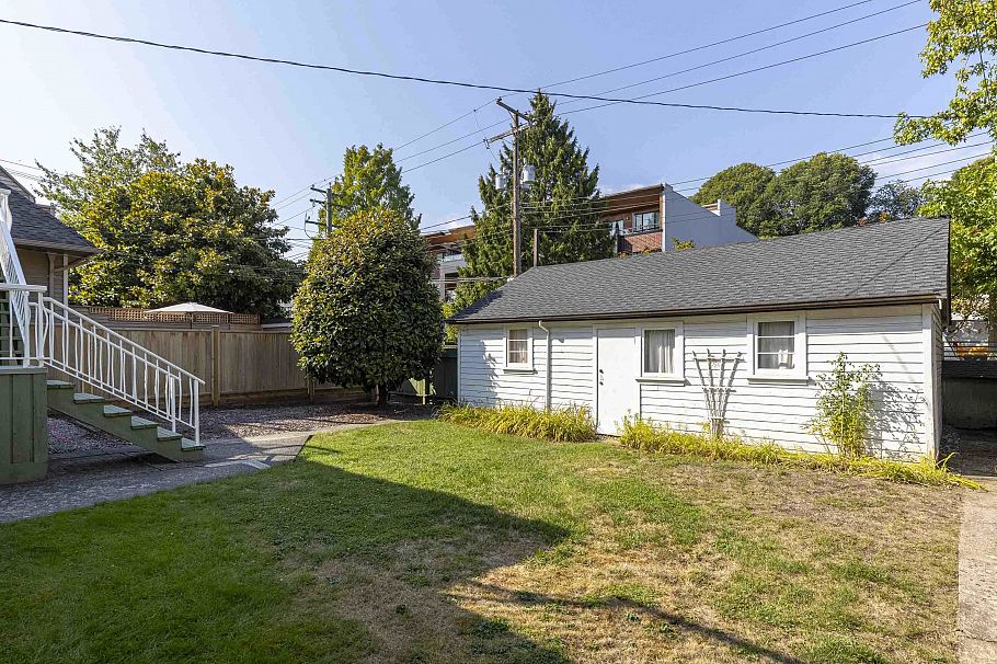 2015 W 13th Avenue Vancouver, BC - 20