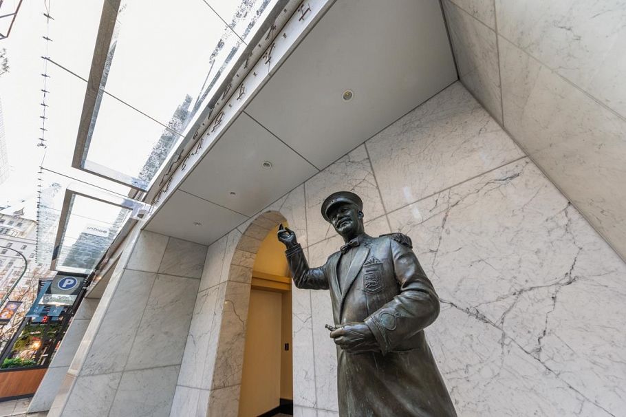 910 1060 Alberni Street Vancouver, BC - 2