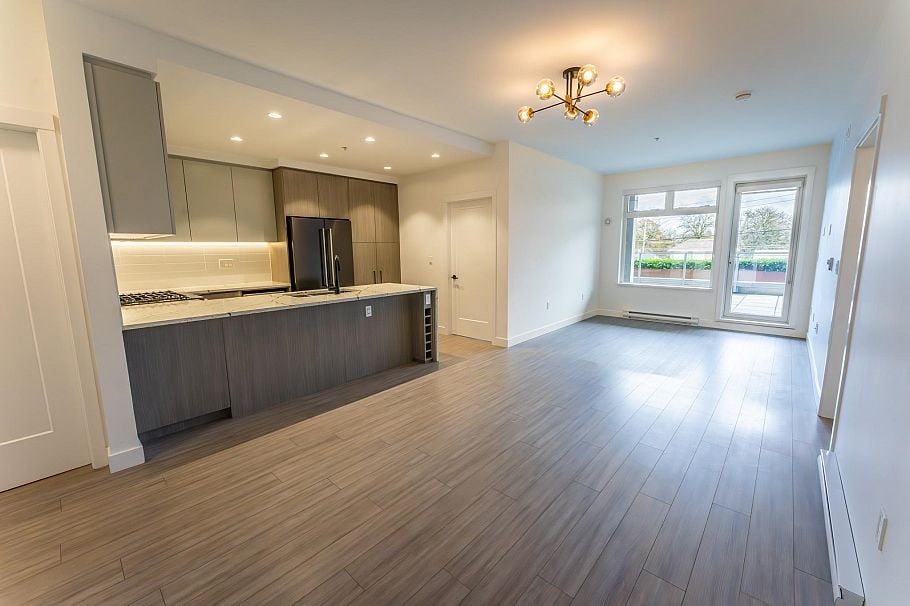 202 2408 Grant Street Vancouver, BC - 5