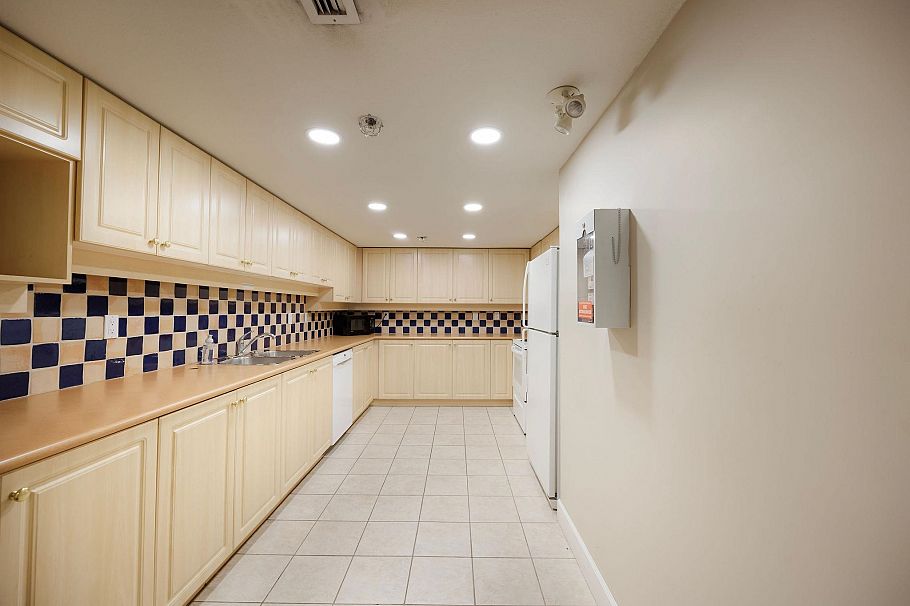 420 3600 WINDCREST DRIVE, North Vancouver BC V7G 2S5 North Vancouver, BC - 20