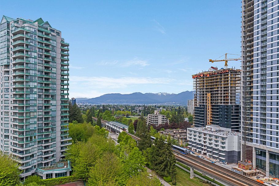 1302 6168 Wilson Avenue Burnaby, BC - 3