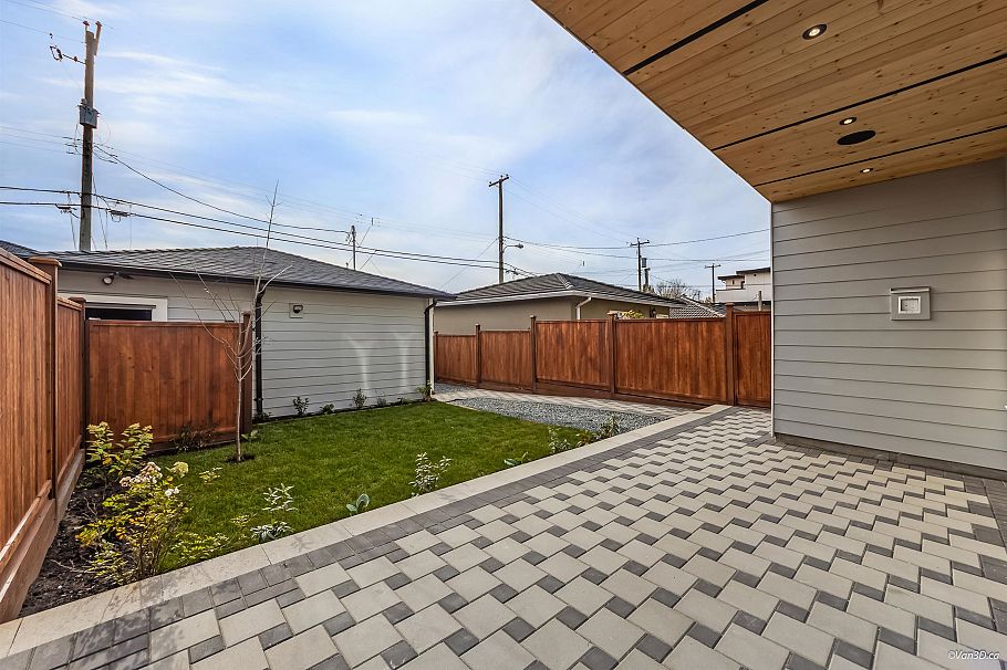 2 150 E 51 Avenue Vancouver, BC - 26