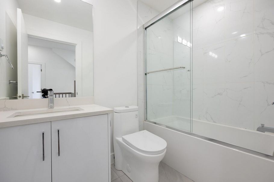 5140 Slocan Street Vancouver, BC - 35