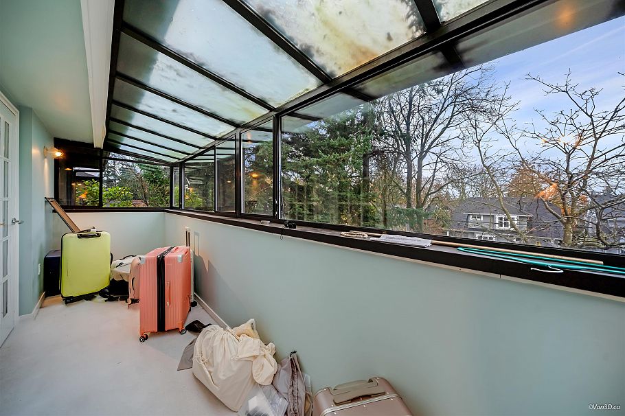 3758 W 35th Avenue Vancouver, BC - 24