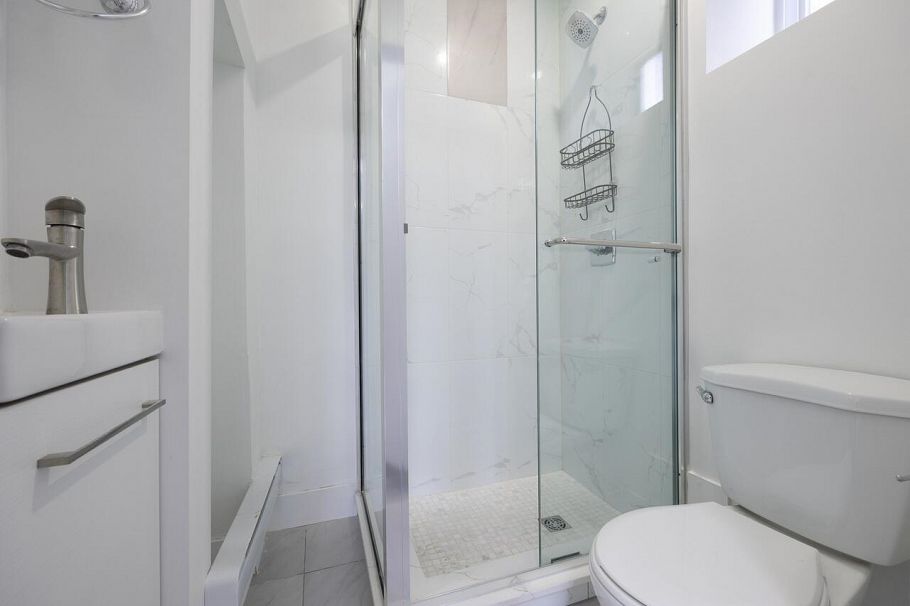 5140 Slocan Street Vancouver, BC - 30