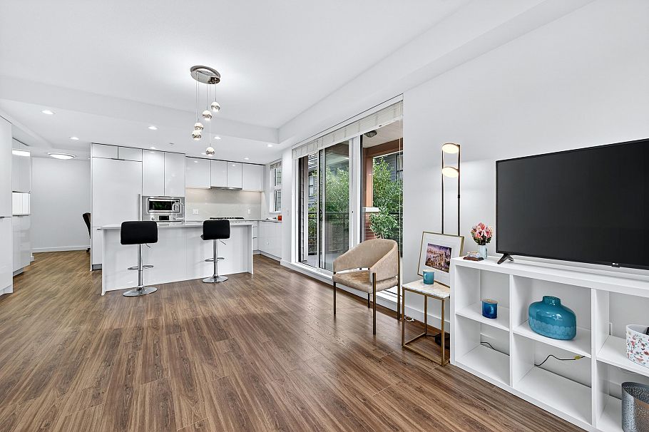 205 7928 Yukon Street Vancouver, BC - 8