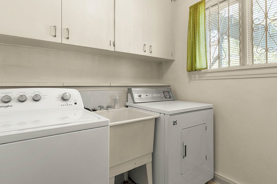 2015 W 13th Avenue Vancouver, BC - 19