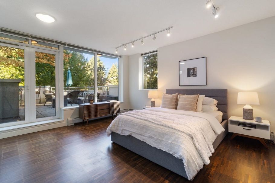 188 Chesterfield Avenue North Vancouver, BC - 28