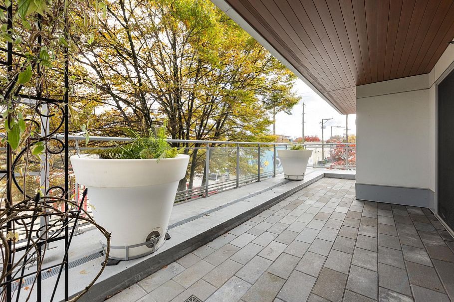 218 3333 Main Street Vancouver, BC - 18