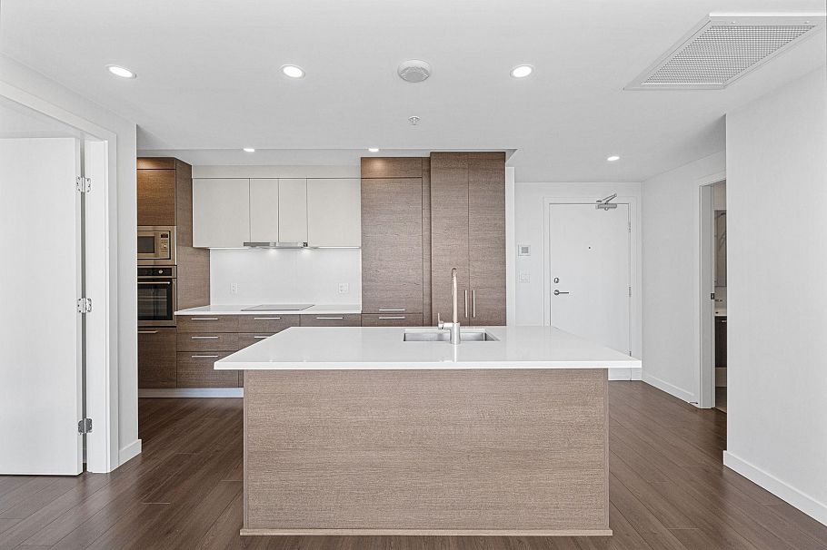 2209 285 E 10th Avenue Vancouver, BC - 4