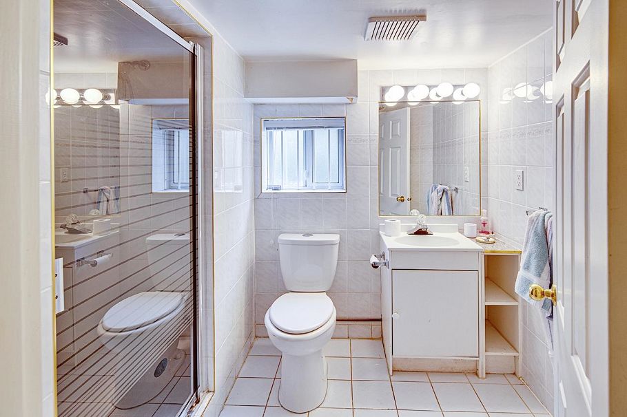 96 W 40th Avenue Vancouver, BC - 18