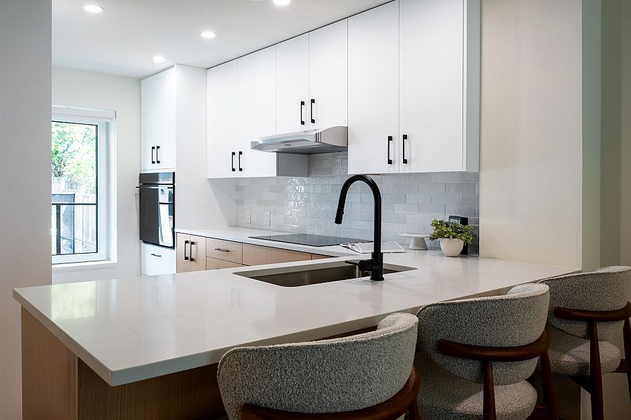 TH8 610 E 3rd Street North Vancouver, BC - 17