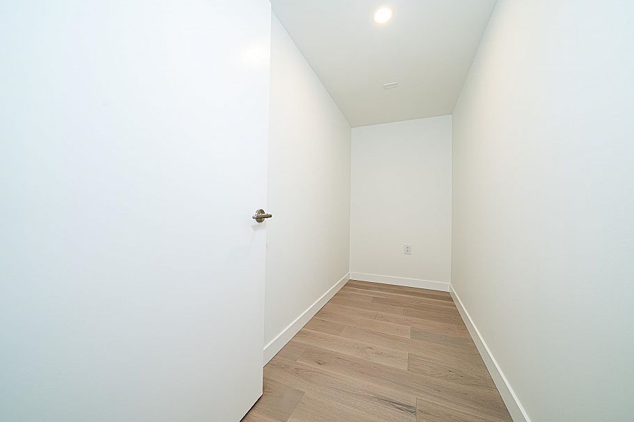 216 5212 Cambie Street Vancouver, BC - 11