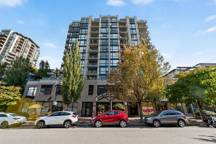 907 124 W 1st Street North Vancouver, BC - 1