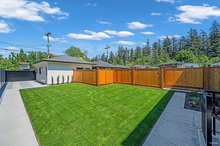 3673 E 48th Avenue Vancouver, BC - 28