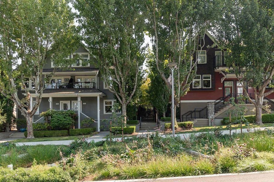 2272 St. George Street Vancouver, BC - 22