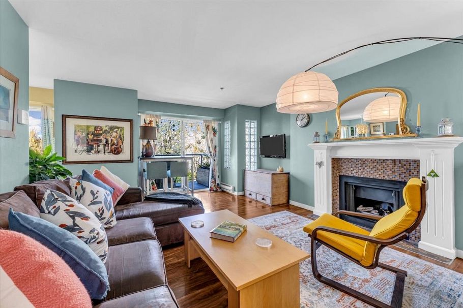 303 966 W 14th Avenue Vancouver, BC - 4