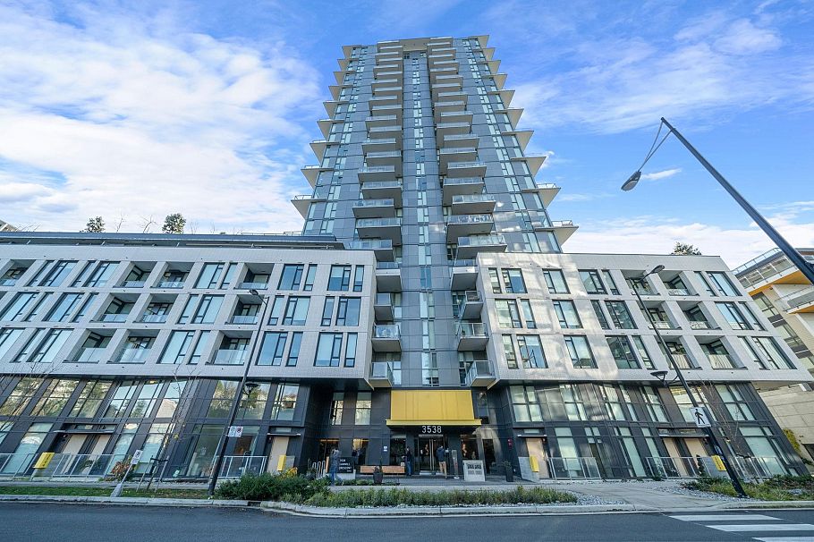 320 3538 Sawmill Crescent Vancouver, BC - 2