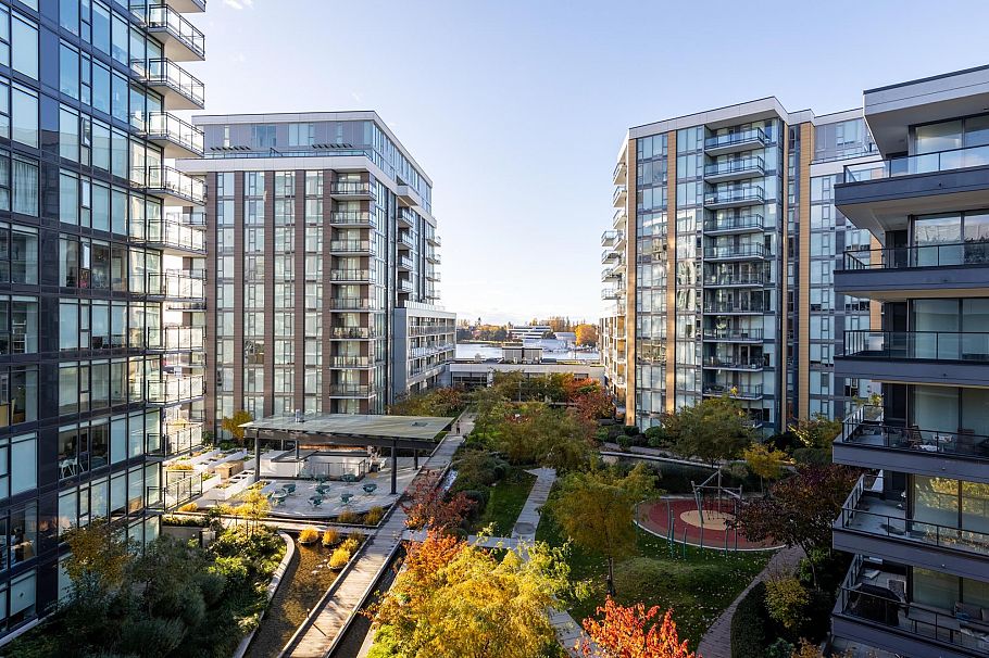 902 3331 No. 3 Road Richmond, BC - 30