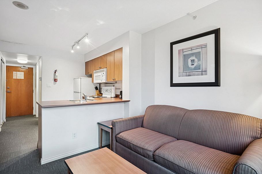 703 910 Beach Avenue Vancouver, BC - 9