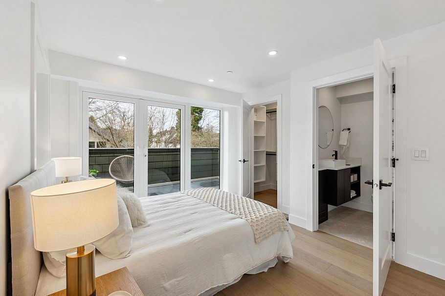 3383 Victoria Drive Vancouver, BC - 21