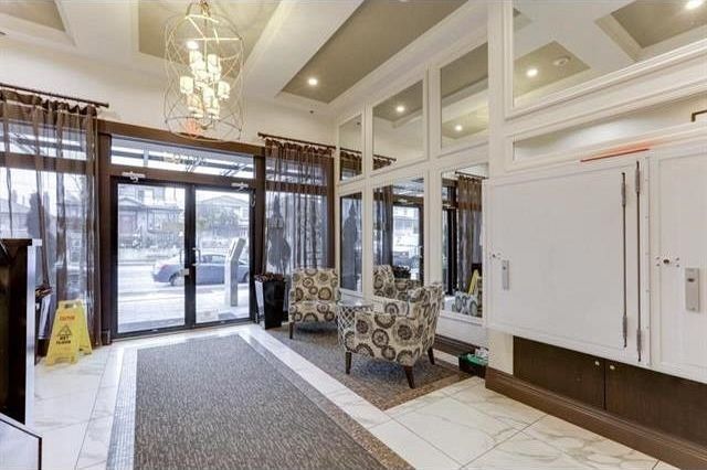 320 4550 Fraser Street Vancouver, BC - 4