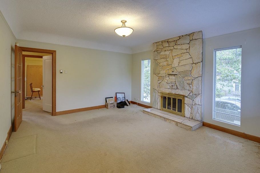 96 W 40th Avenue Vancouver, BC - 3