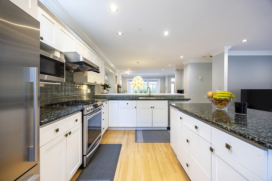 4203 W 14th Avenue Vancouver, BC - 13