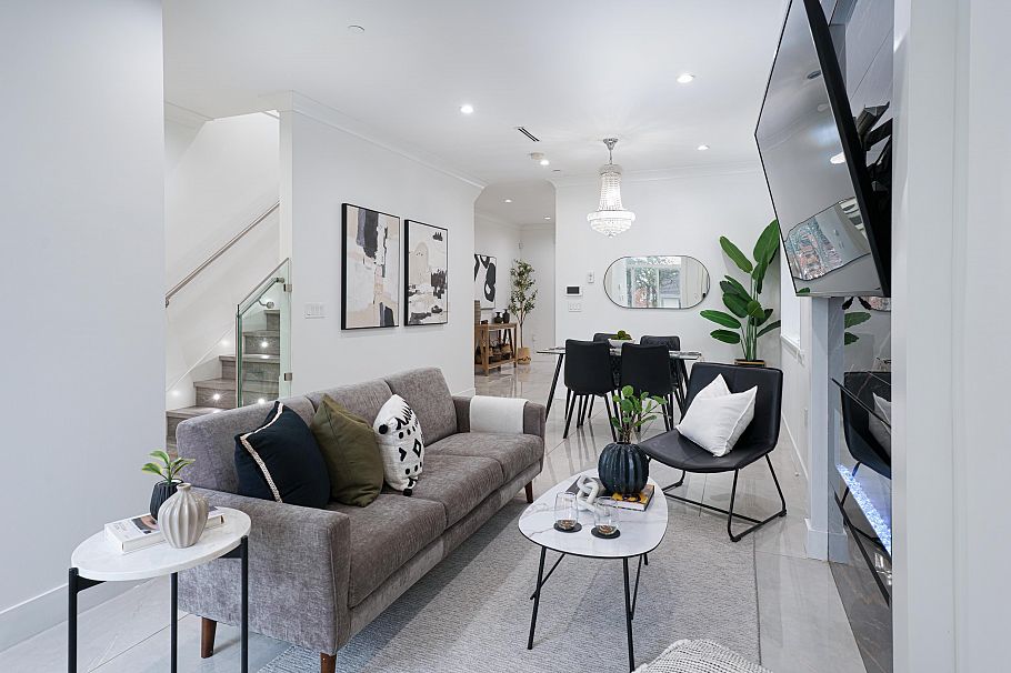 3216 Vimy Crescent Vancouver, BC - 1