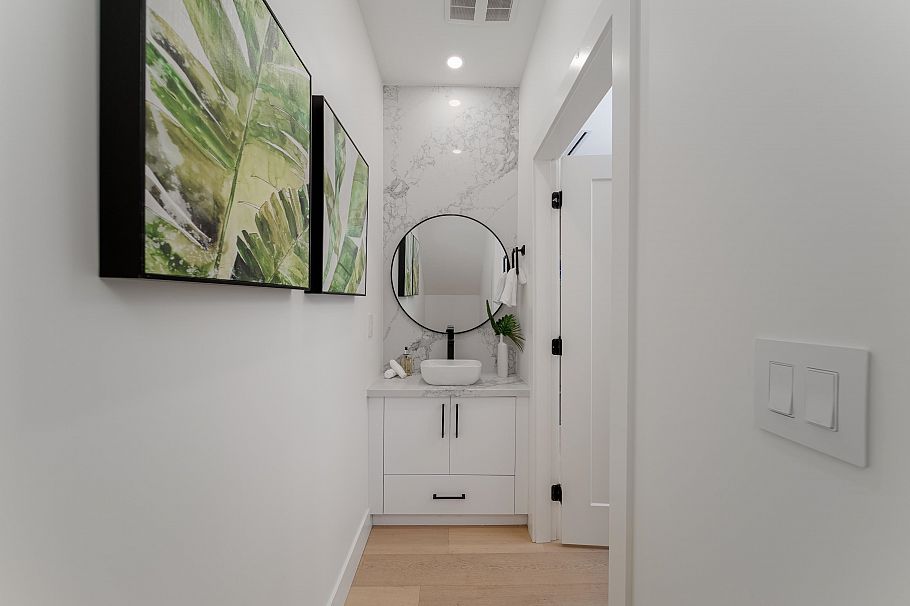 968 W 17th Avenue Vancouver, BC - 16