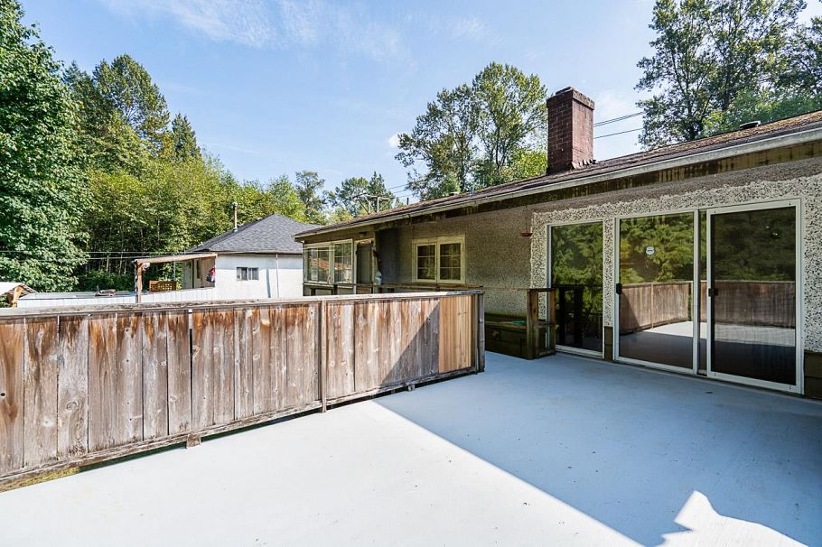 2212 Old Dollarton Road North Vancouver, BC - 9