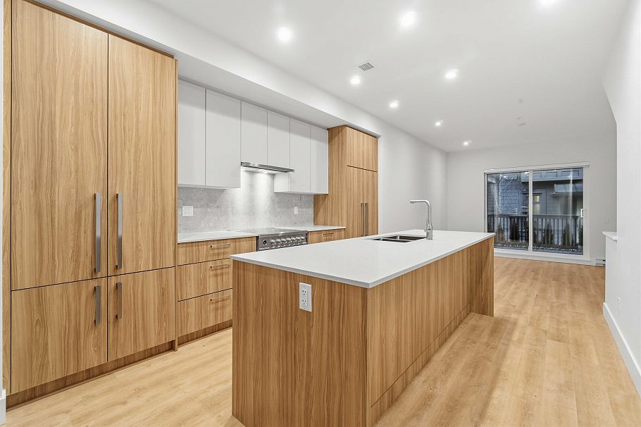 107 2320 Emery Court North Vancouver, BC - 3