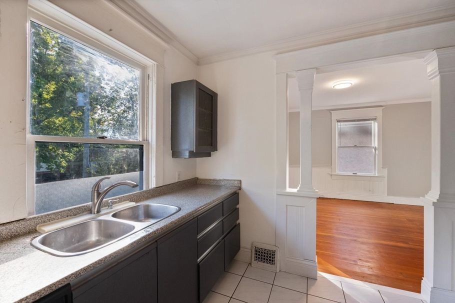 31 W 11th Avenue Vancouver, BC - 19