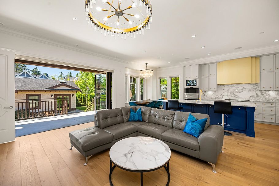 3838 W 50th Avenue Vancouver, BC - 13