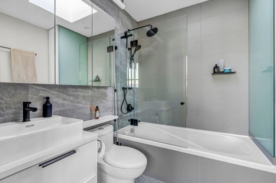 402 2216 W 3rd Avenue Vancouver, BC - 21