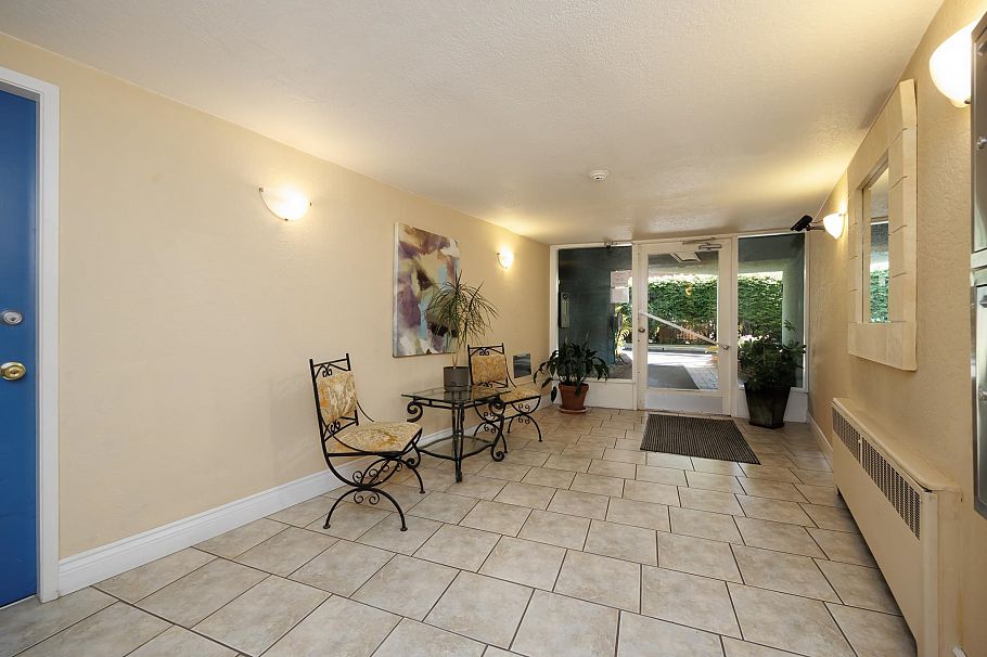 203 2146 W 43rd Avenue Vancouver, BC - 3