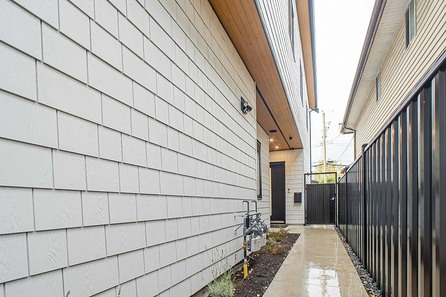 2 2785 W 21 Avenue Vancouver, BC - 3