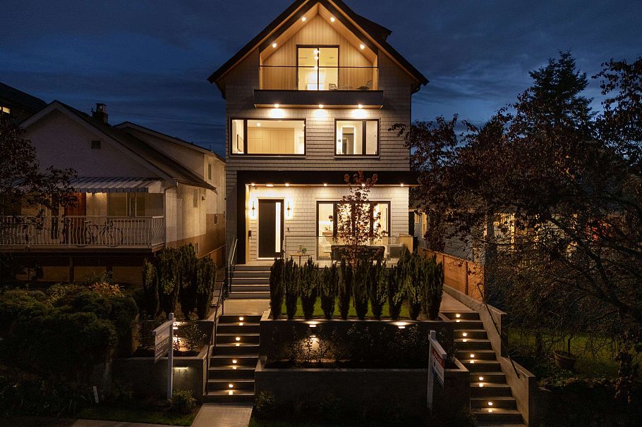 1 312 E 37 Avenue Vancouver, BC - 40