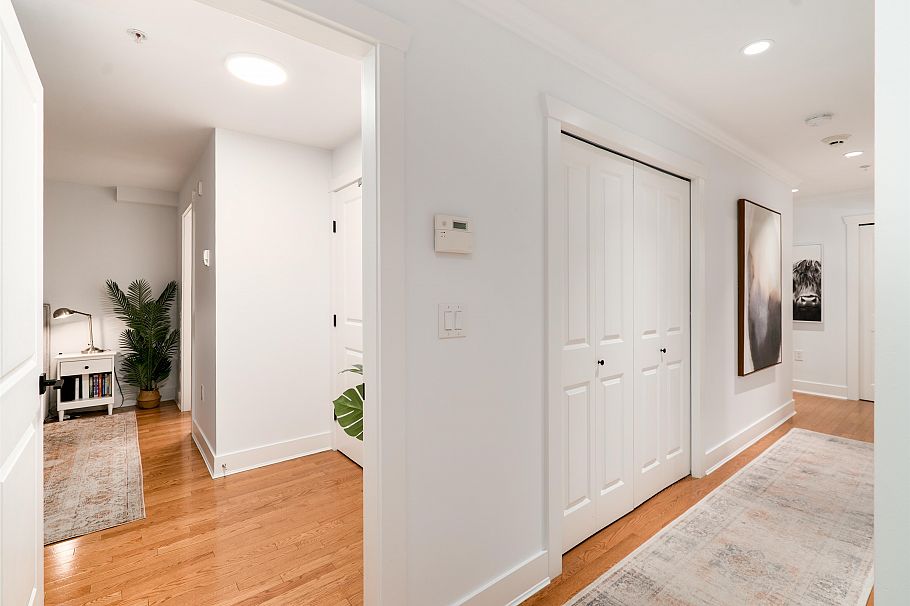 2460 Sasamat Street Vancouver, BC - 17