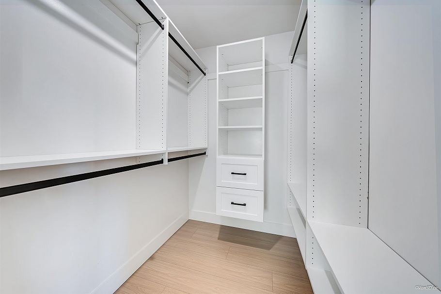 4 4211 Graveley Street Burnaby, BC - 28