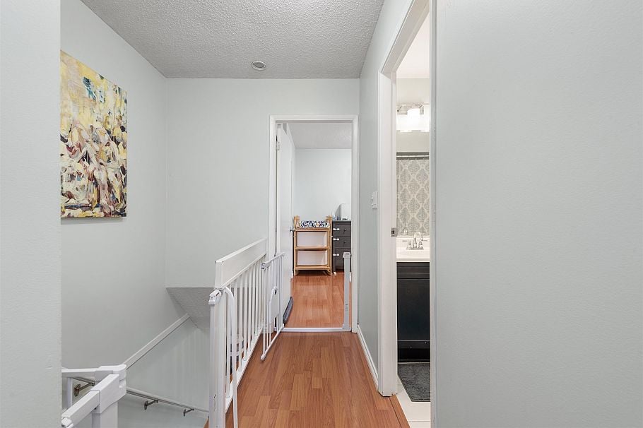 1 719 E 31st Avenue Vancouver, BC - 15