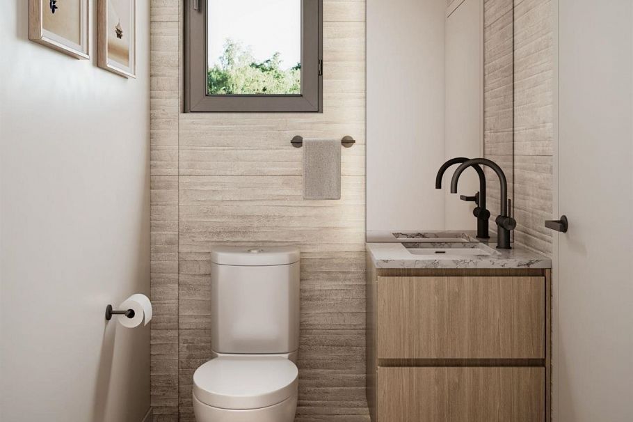 1 646 E 23rd Avenue Vancouver, BC - 3