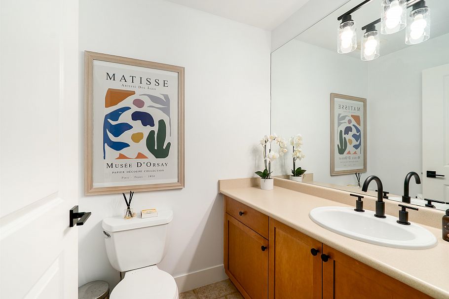 2460 Sasamat Street Vancouver, BC - 22