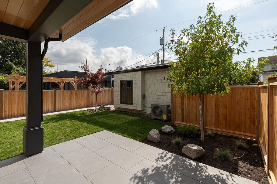 2 3186 W 11th Avenue Vancouver, BC - 10