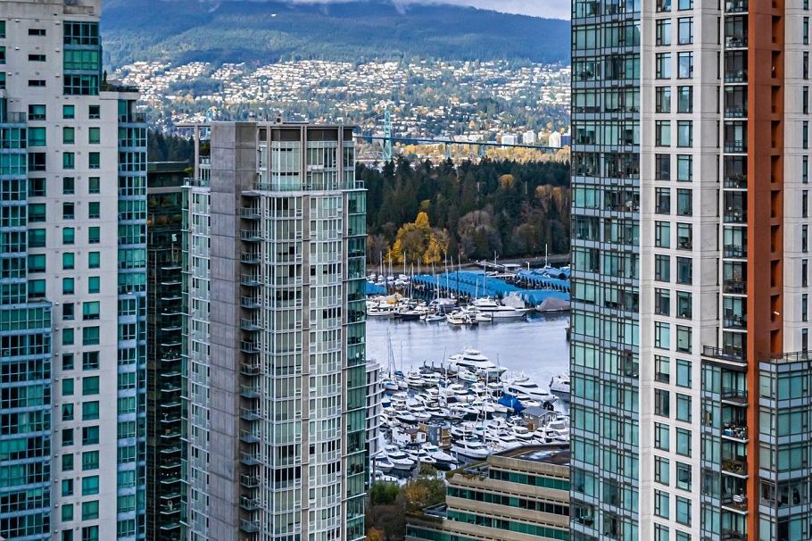 2705 1151 W Georgia Street Vancouver, BC - 22